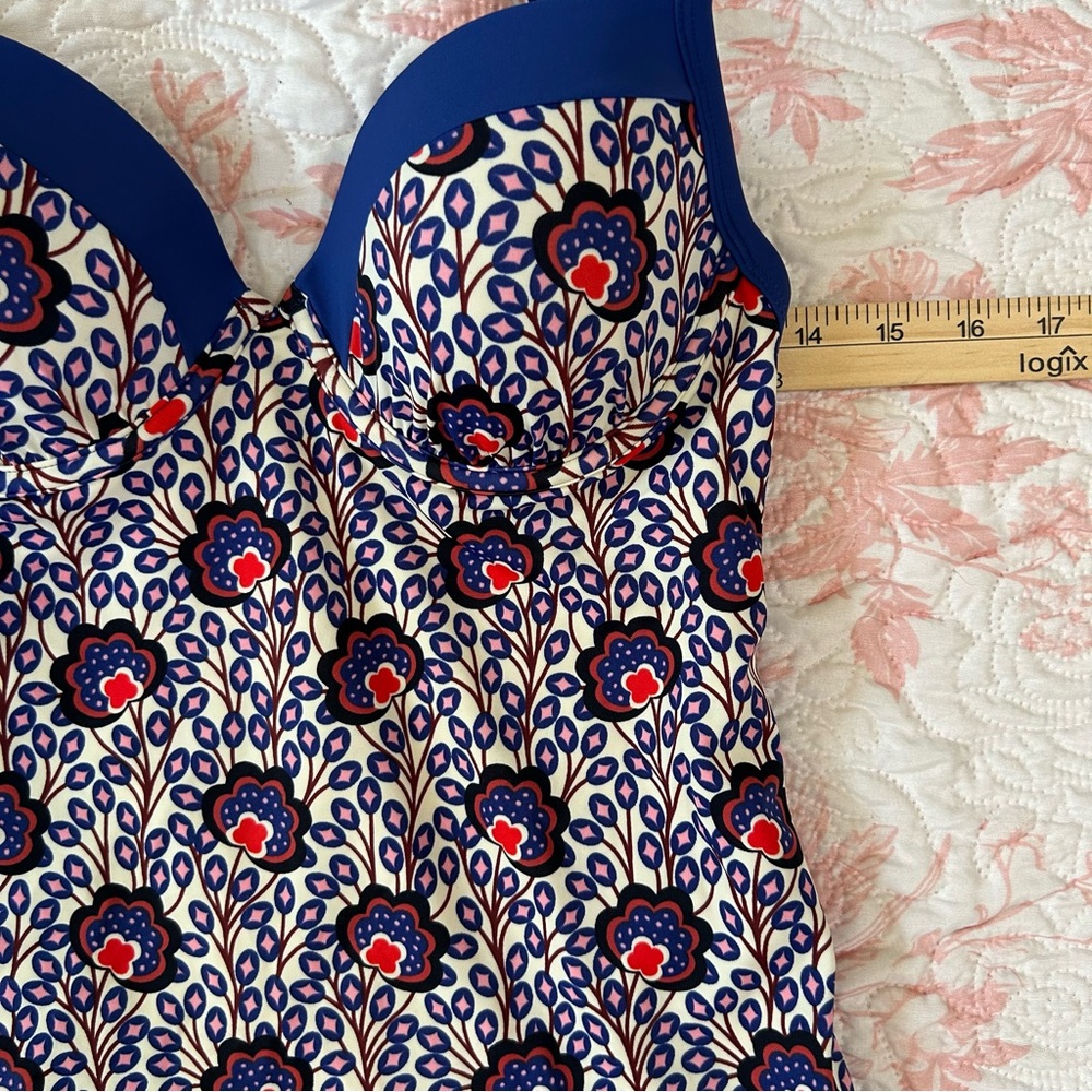 Boden Navy and Cream Floral Tankini Set - Picture 7 of 10